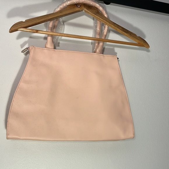 NWT Juicy Couture Light Pink Faux Leather Tote Bag - Picture 3 of 8